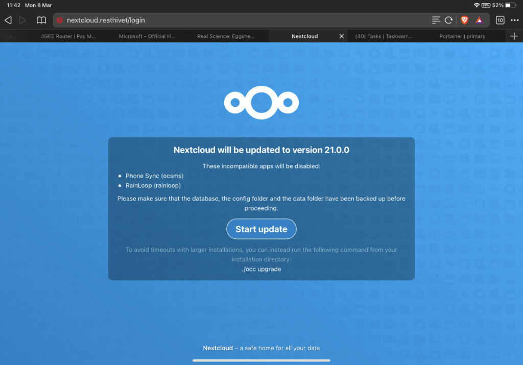 Screenshot of the update screen for upgrading Nextcloud to version 21